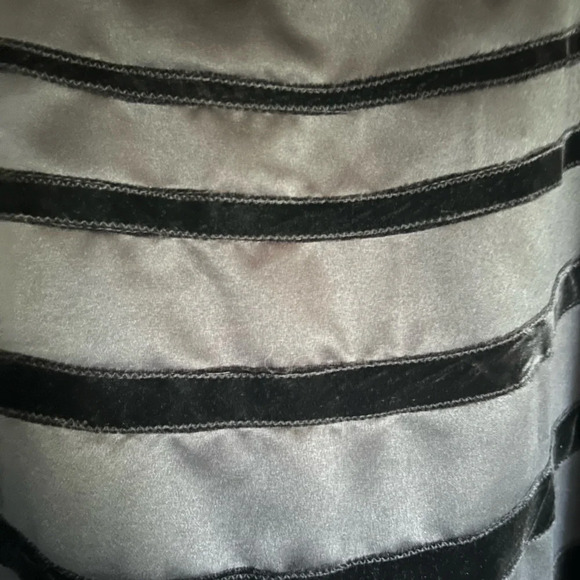 Behnaz Sarafpour for Target Black Satin Velvet Circle Skirt Size Medium - Picture 3 of 8